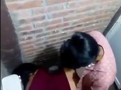 беременная девушка мастурбирует себе рукой-порно видео
